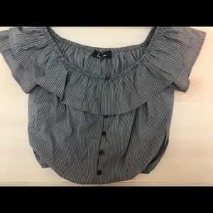 🌿 3/$30 Lulus Grey Navy Off-the-shoulder Crop Top S